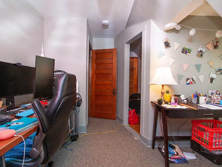 421 1/2 Washington St #2 — Photo 15