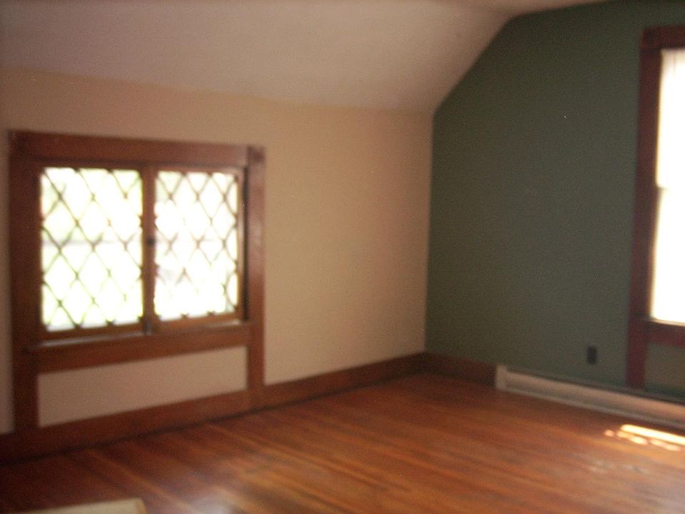 2nd image of 722 1/2 Hutchins Avenue # Fl 2nd