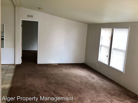 3rd image of 4141 W M St
