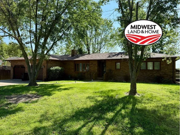 1220 Heights Ave, Marysville, KS 66508