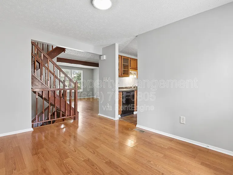 3850 Julia Ct — Photo 6