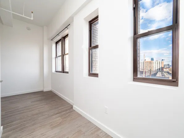 201 Cornelison Avenue image 9 of 14