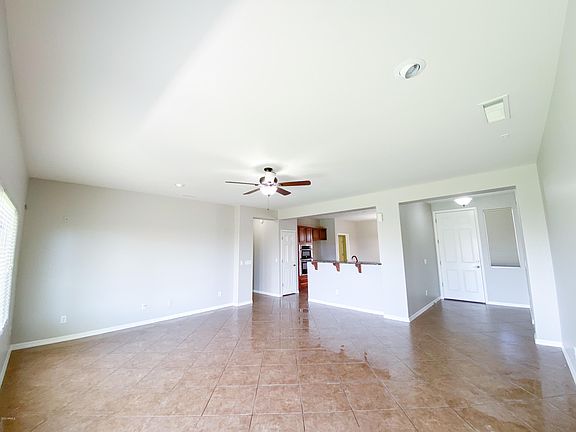 4th image of 29437 W Whitton Ave