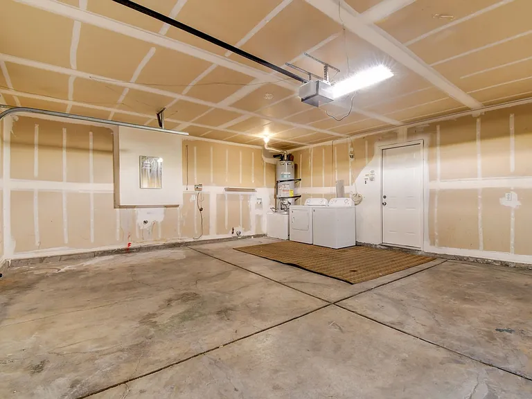 4009 Hidden Oasis Ct — Photo 14