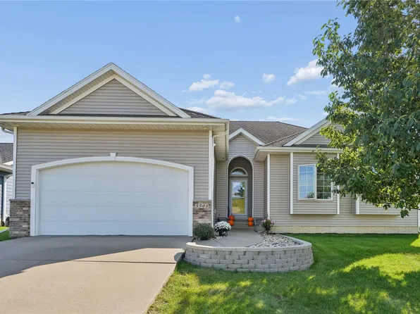 5501 Mayfair St SW, Cedar Rapids, IA 52405