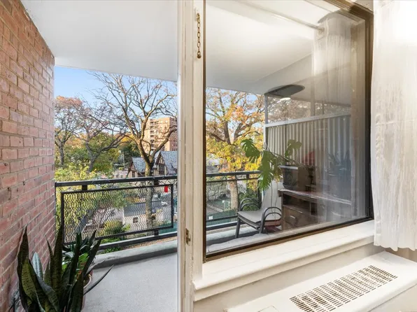 4705 Henry Hudson Parkway image 18 of 21