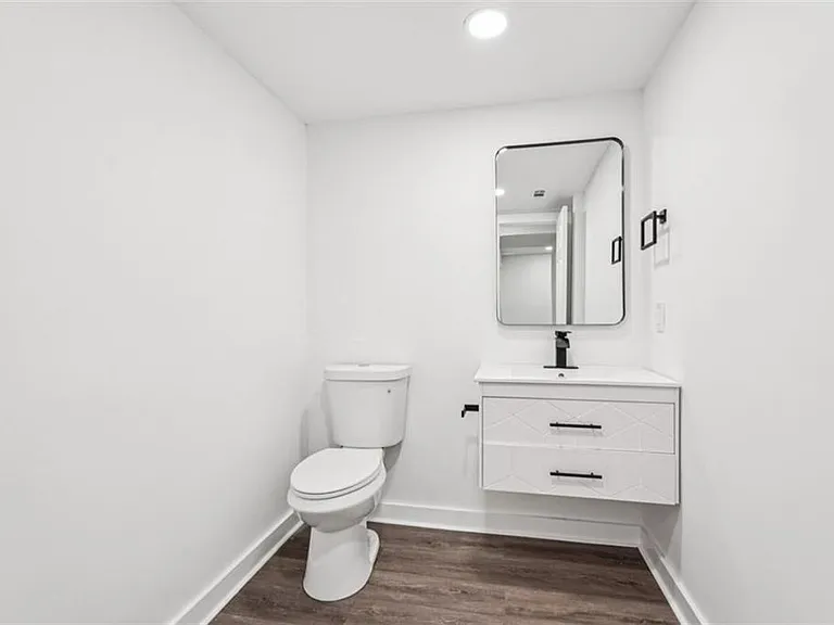 119 Kelso Dr SW — Photo 45