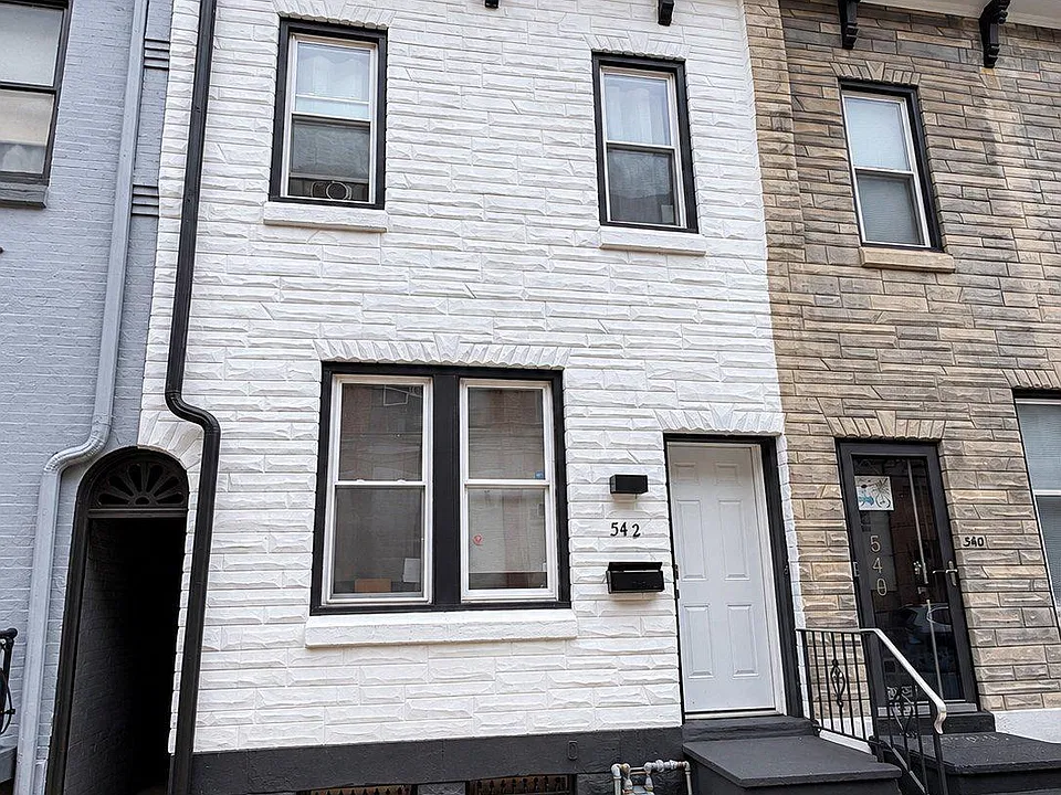 542 S 9th St