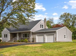 14 Kim Ln, Hackettstown, NJ 07840