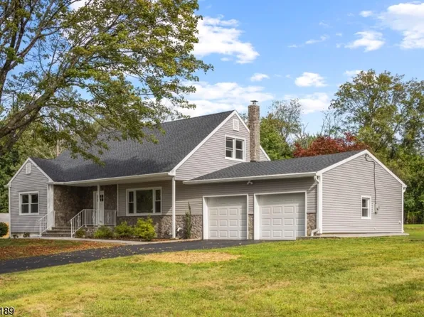 14 Kim Ln, Hackettstown, NJ 07840