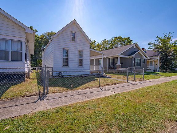 3rd image of 727 Jackson Ave