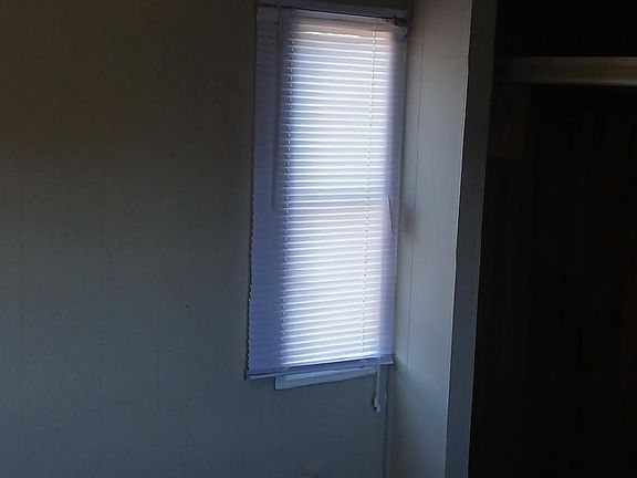 2nd image of 137 Bills Cir
