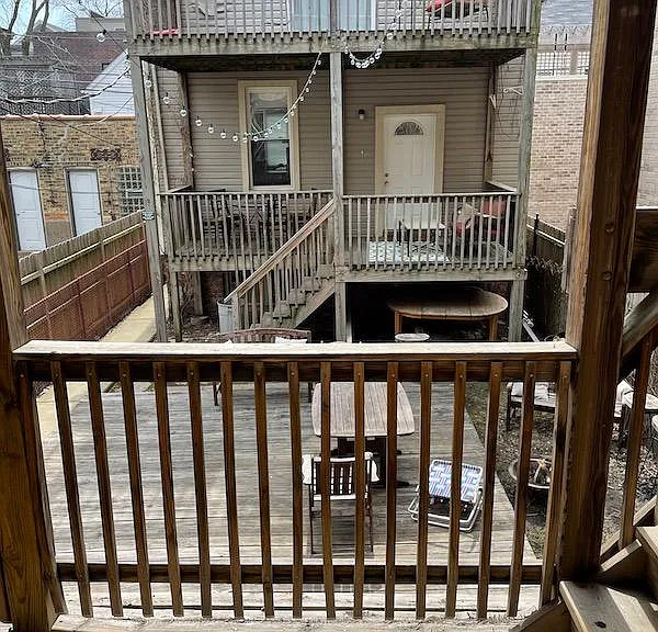 1429 W Fletcher St #1 — Photo 14
