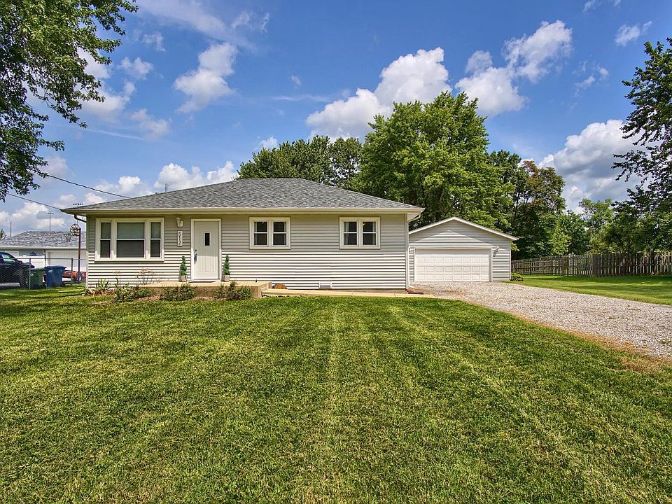 1st image of 512 Hayden Ln