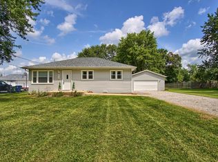 512 Hayden Ln, Maryville, IL 62062