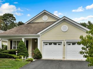 5 Bellflower Dr, Lakewood, NJ