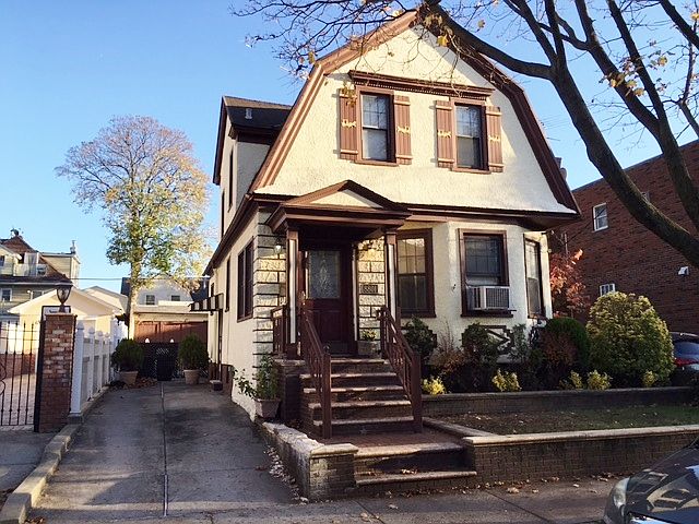 1st image of 8801 15th Ave