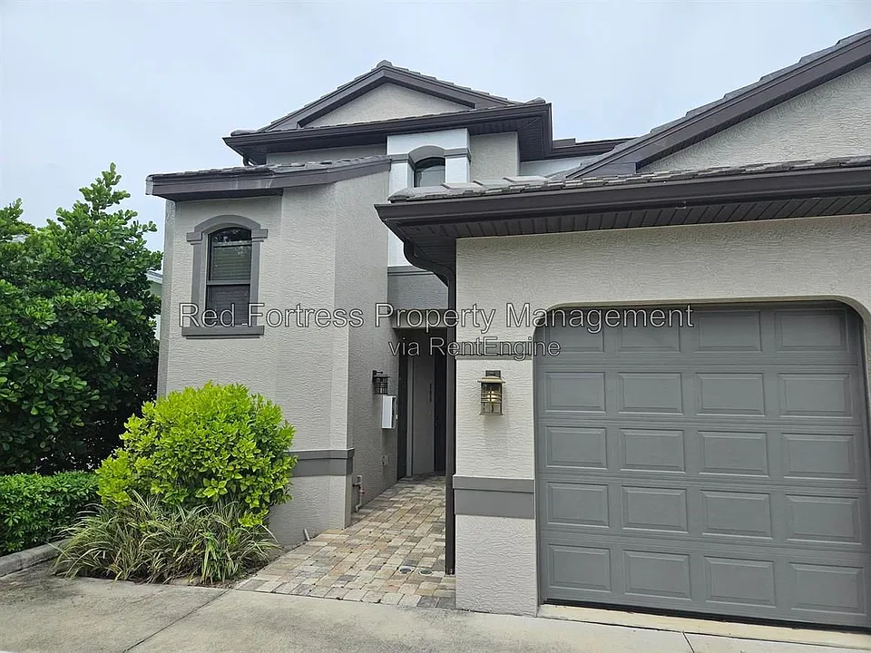 421 SW 47th Ter #106