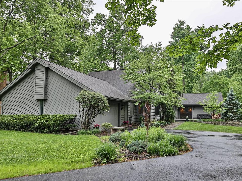 1st image of 8607 S Cove Dr