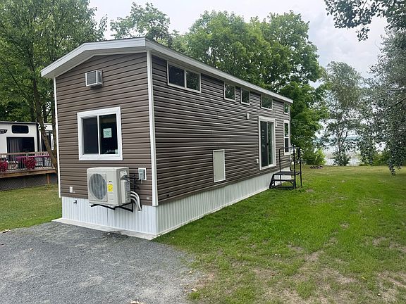 3rd image of 21588 Gull Lake Loop Rd NE #22
