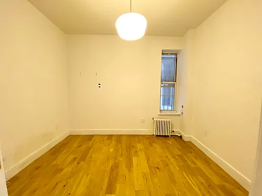 Rented by Bruma Realty LLC | media 8