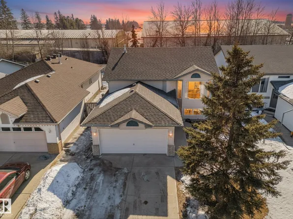 34 La Costa Fairway Clos, Stony Plain, AB T7Z 2A5