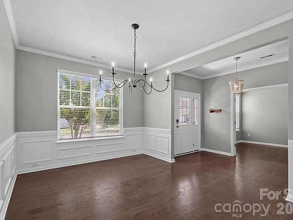4th image of 15625 White Quartz Ln