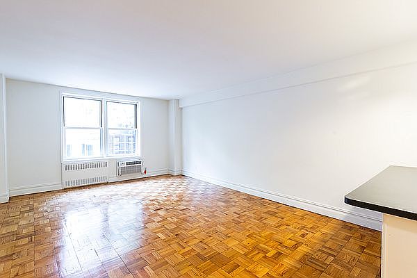 1st image of 310 W 47th St APT 2E