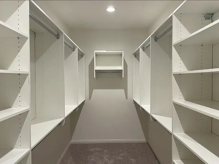 21199 Packing House Ct — Photo 18