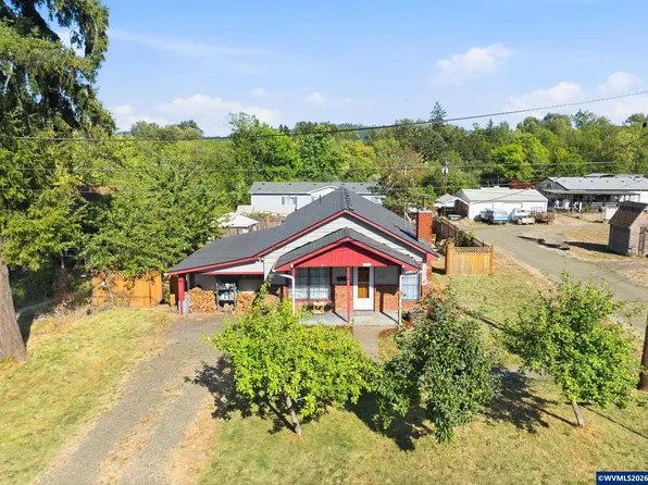 221 Walnut St, Independence, OR 97351