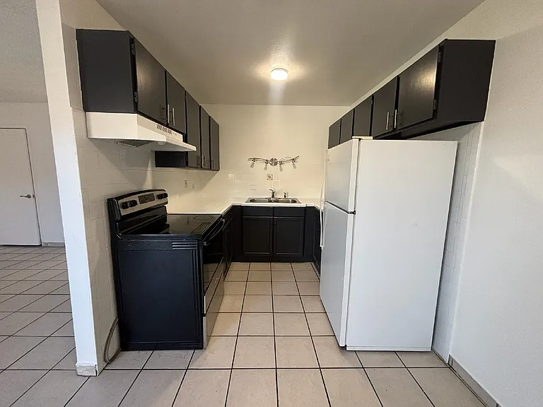 2553 Ellis St #C — Photo 7