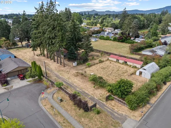 2762 Willamina Ave, Forest Grove, OR 97116