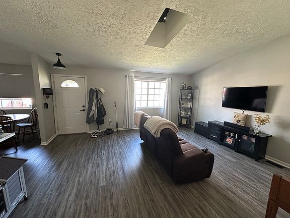 Entrance & Living Room