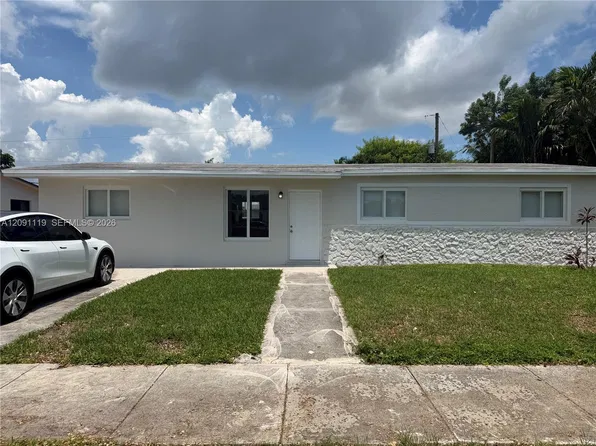 10875 SW 221st St, Miami, FL 33170