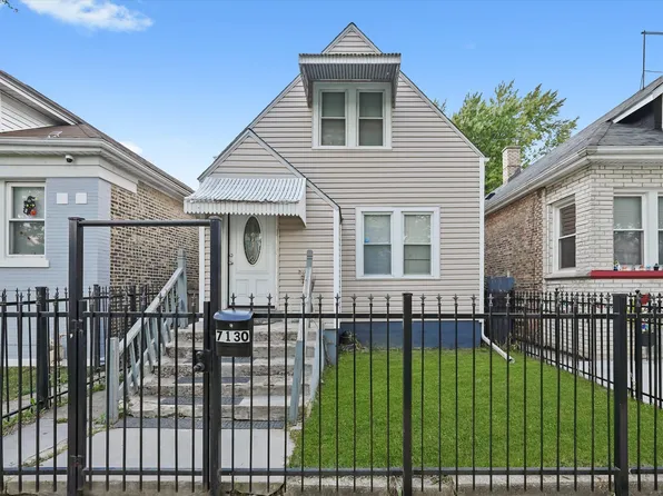 7130 S Seeley Ave, Chicago, IL 60636