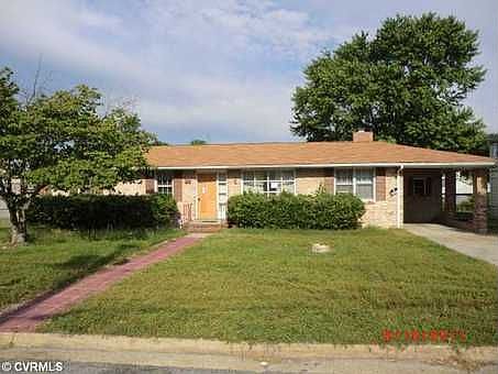 2nd image of 1114 E Booker Cir
