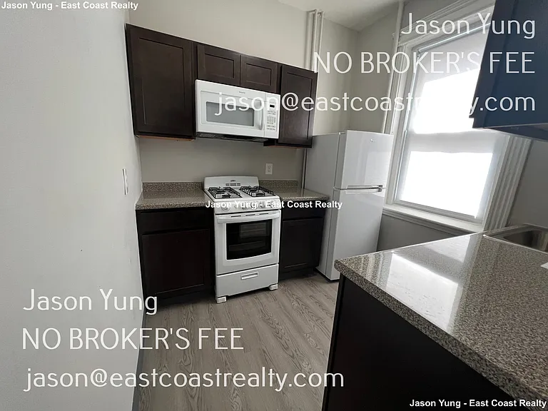 35 Gardner St #1 — Photo 9