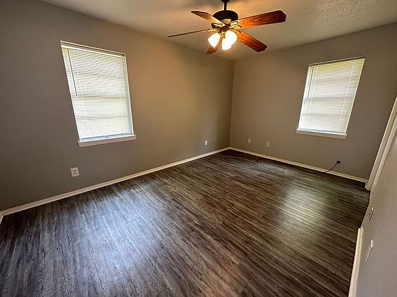 4th image of 4301 Burdine St