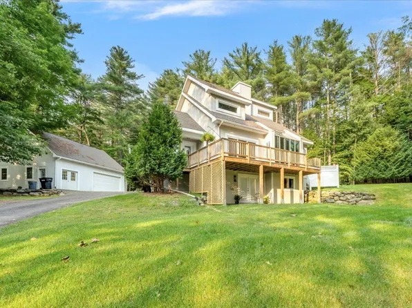 469 Valley Avenue, Bangor, ME 04401