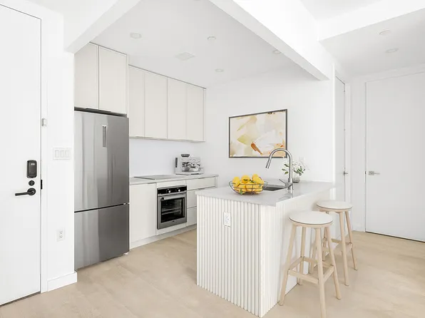 150 Lawrence Street image 2 of 32