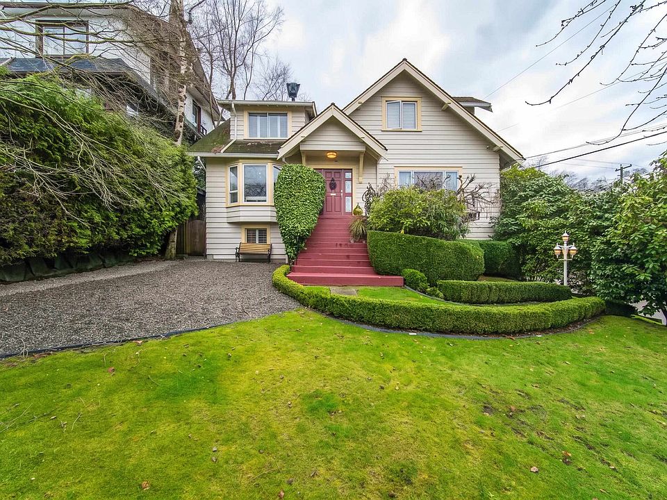 1st image of 4396 Locarno Cres