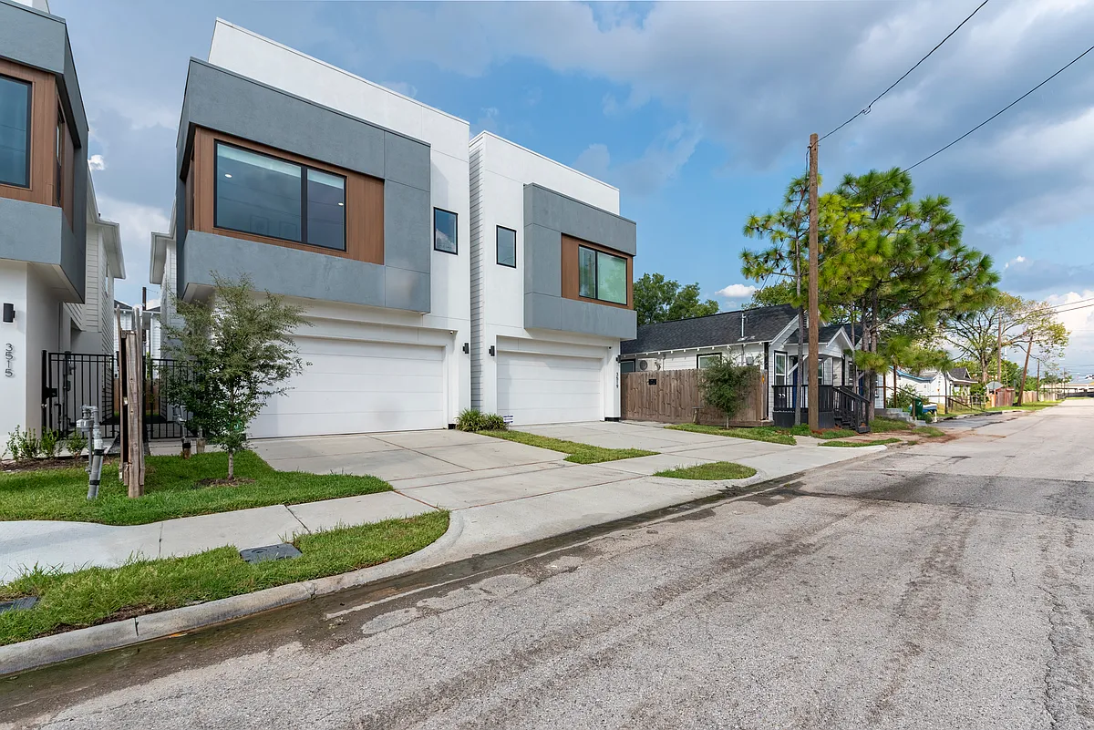 Building Photo - 3517 McIlhenny St