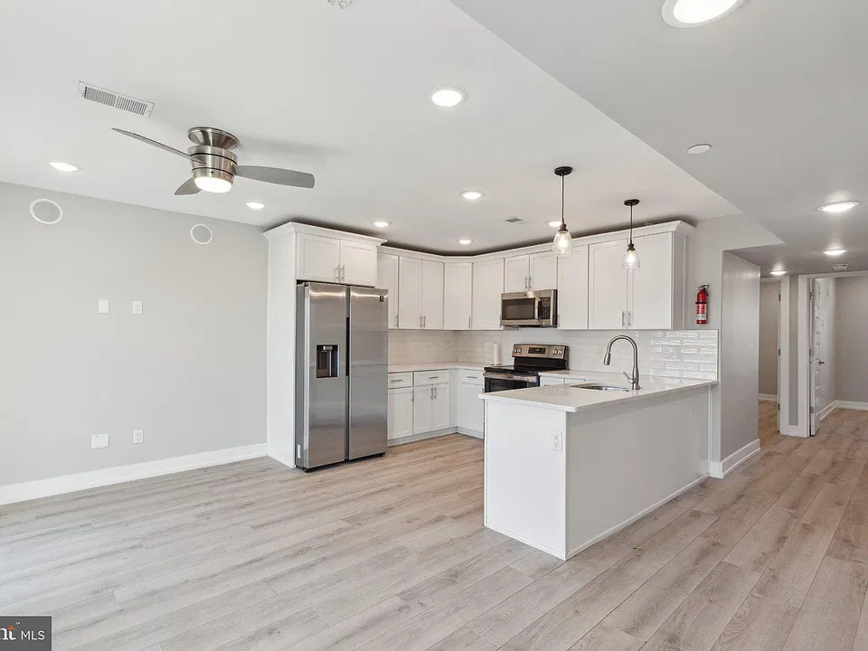 2408 N Mascher St #2