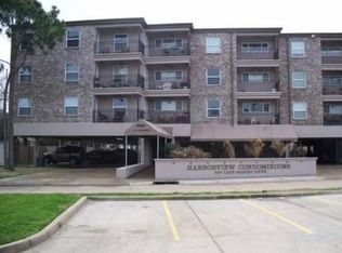 500 Lake Marina Dr APT 213, New Orleans, LA 70124