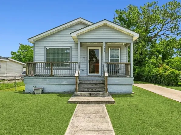 4423 Majestic Oaks Dr, New Orleans, LA 70126
