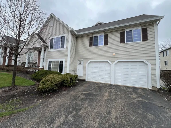 6348 Fremont Dr, Hanover Park, IL 60133