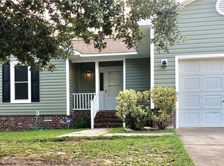 2106 Ashton Rd, Fayetteville, NC 28304