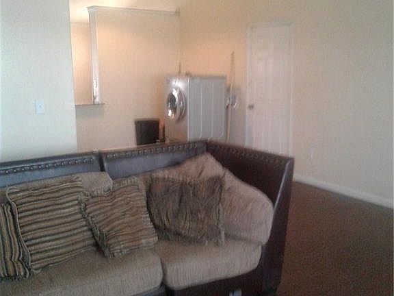 4th image of 6044 Sorrento St