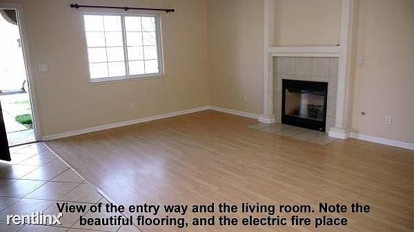 2nd image of 402 Wawona Ct