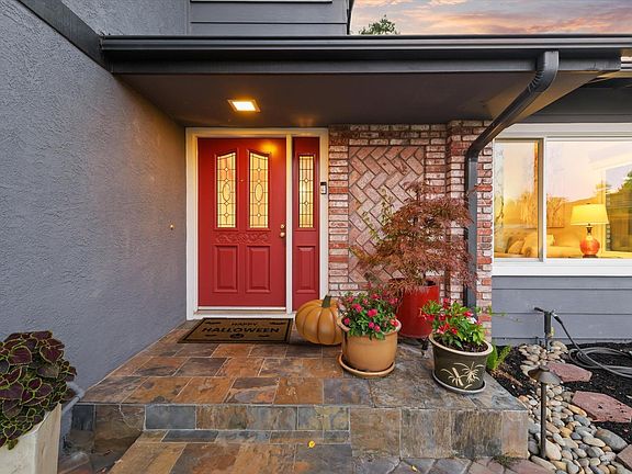 2nd image of 5805 San Carlos Way